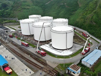 Large Industrial Storage Tanks